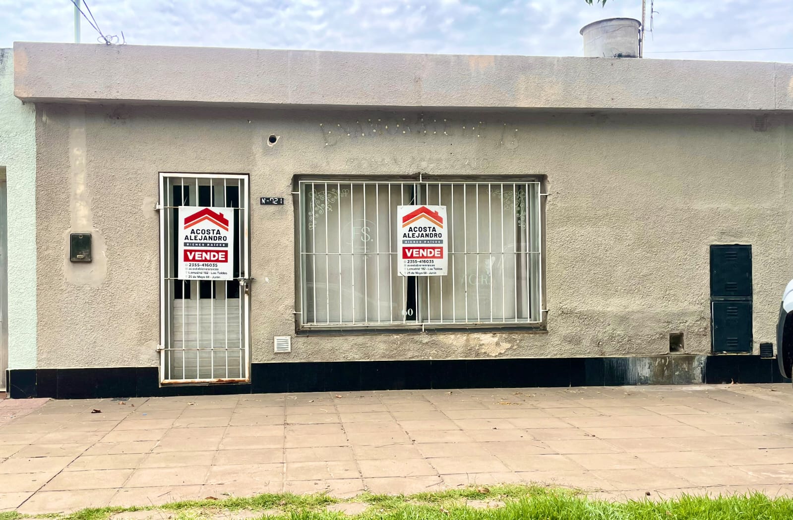 Dos Locales Comerciales en Manuela Molina y Rawson — foto 2